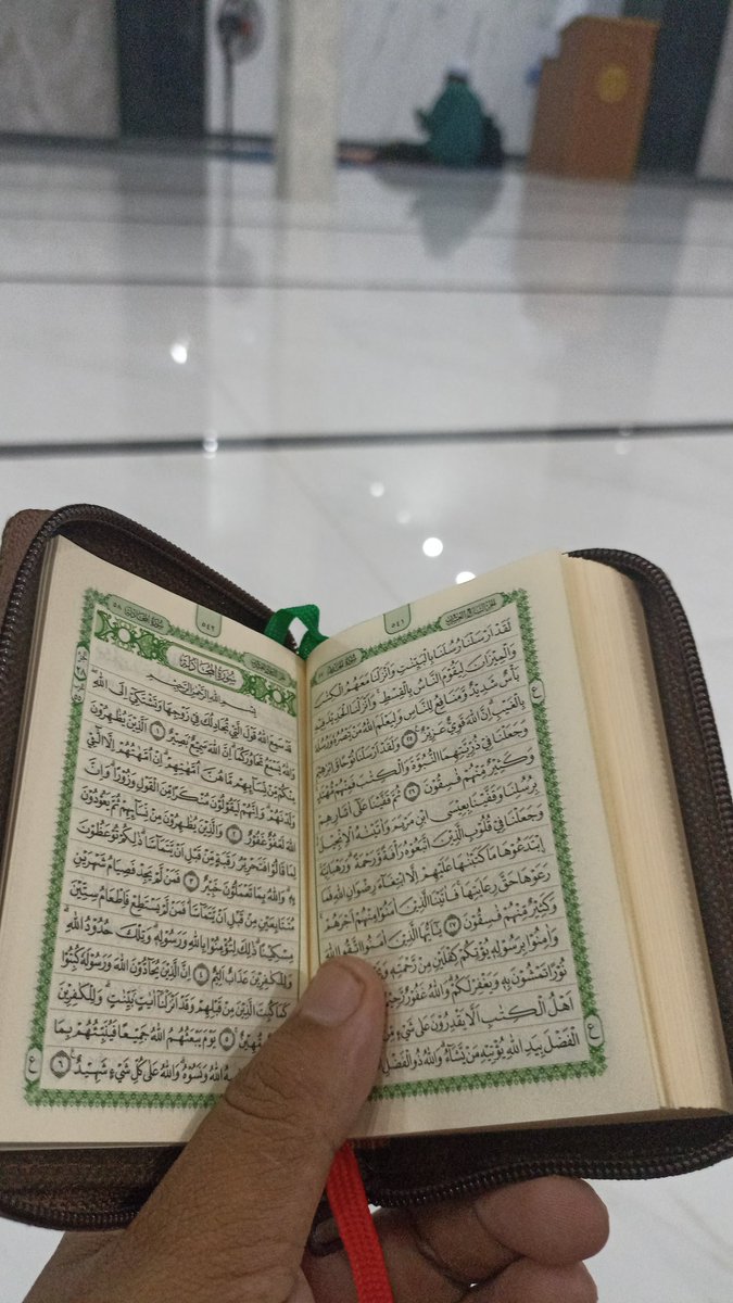 Ichun_sc's tweet photo. *MALAM INI ADALAH MALAM ke 27 RAMADHAN+MALAM JUM'AT*

Malam ini malam yang paling diharapkan terjadi Lailatul Qadar, pastikan setiap kita sudah menyiapkan rencana Amal Ibadah terbaik malam ini. https://t.co/aLAXfKEz1W