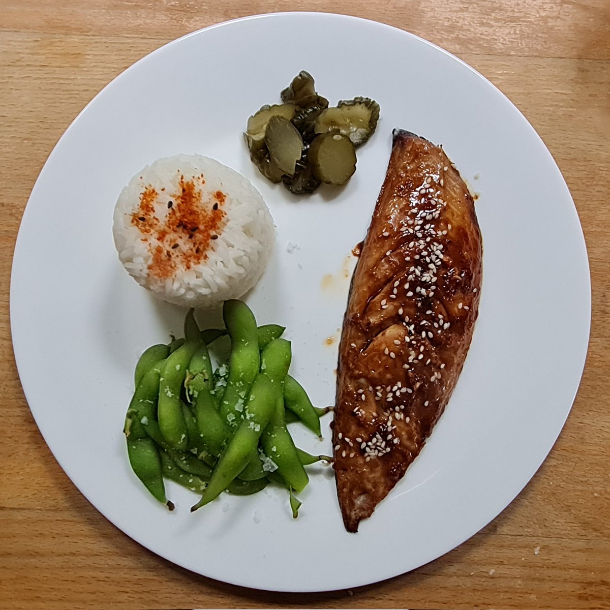 professor_dave's tweet photo. 'I can't believe you're cooking my favourite dinner... I love you so much!', said the 9yo as soon as he saw the mackerel marinading.
If there's one recipe to try from #TwEatTogether, this is it.
It's also in #TwEatFish, the 99p eBook 'taster'.
https://t.co/KtmGnC5rhu https://t.co/LDTiL1jvFo