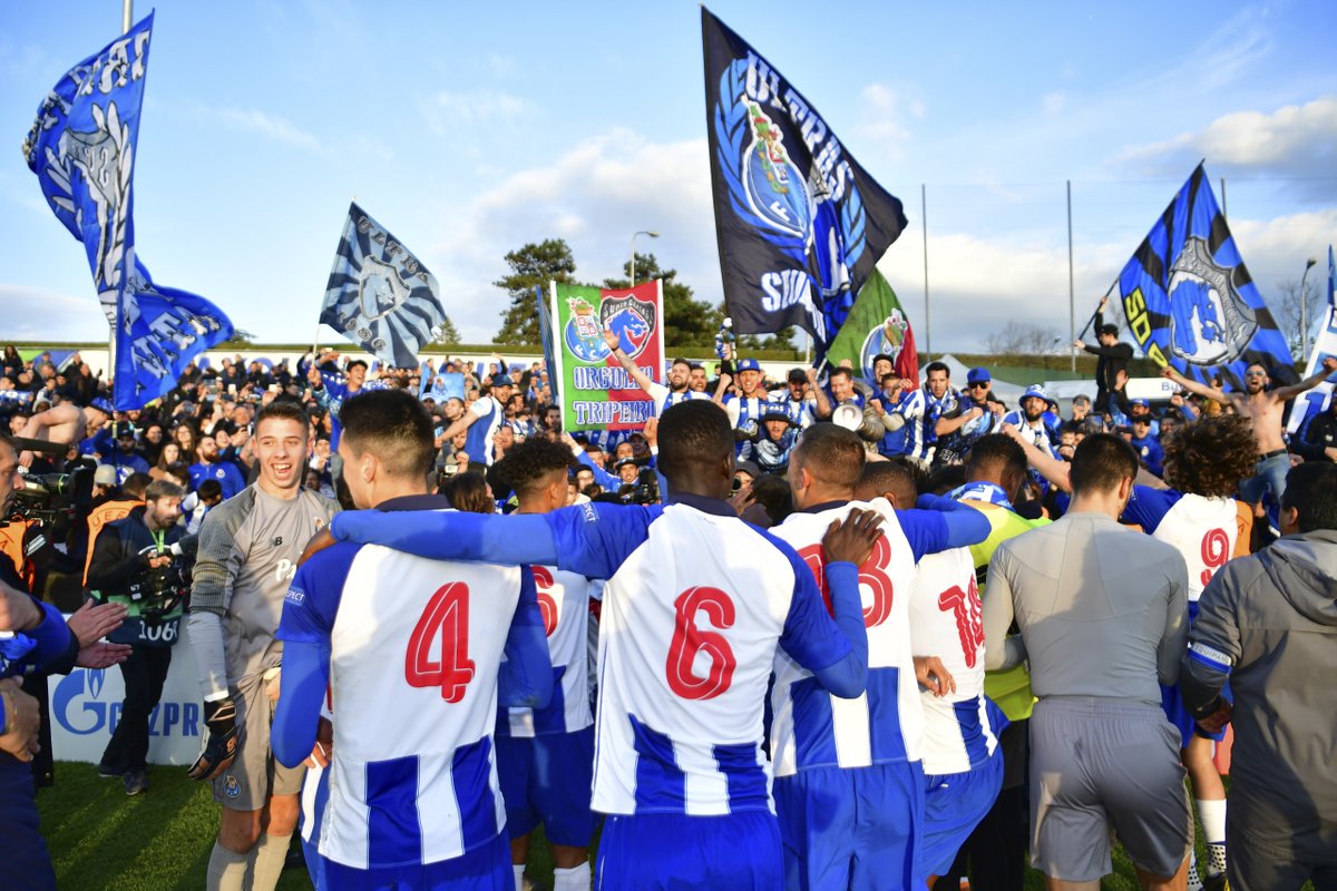 FCPorto's tweet photo. 🔙 Três anos de uma conquista inesquecível 🤩 #Nestedia, em 2019, conquistámos a UEFA Youth League🏆

#FCPorto #OTD #UYL https://t.co/DcUEmreprQ