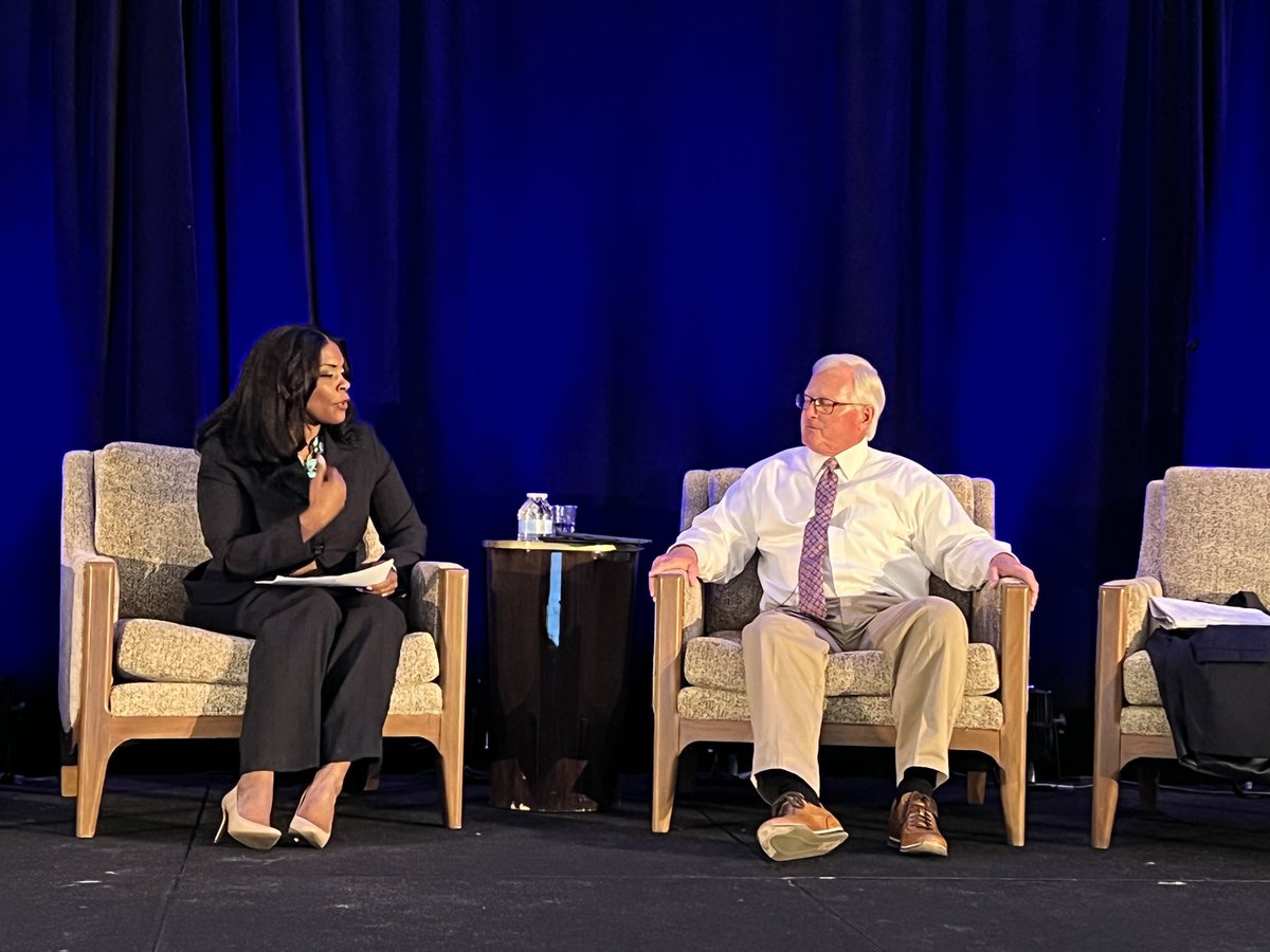 davewennergren's tweet photo. Lunch keynote with Jylinda Johnson @GDIT and Shared Services Exec Mike Smith @ACTIAC @SSLC_Now 2022 #SharedServicesSummit https://t.co/vAbgwRQwBs