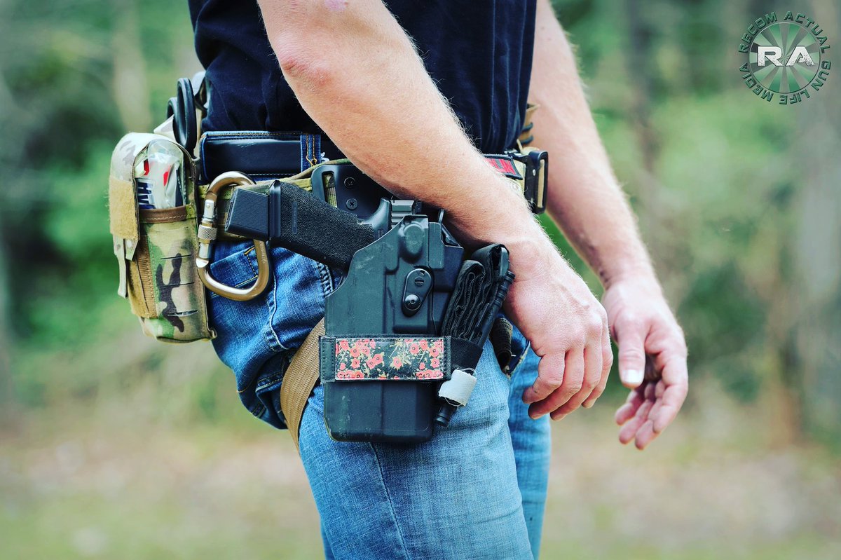 RECOMACTUAL's tweet photo. Good gear and training aids. @wildertactical 
@atlasarmory EZ-Mag saves your fingers when you are jamming mags all day, and is a pretty good looking base plate too!
_____________________________
#makeloadingmagseasyagain #recomactual #gunlifemedia #trainhardlivefree https://t.co/LxiPzvIQCS