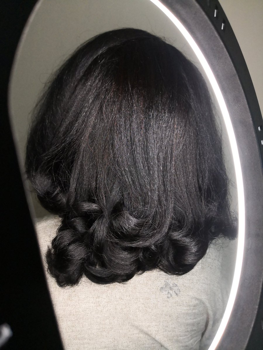 HadzHaircuts's tweet photo. trust the process💇🏻♀️
حجوزات العيد قفلت، ممكن تحجزوا لما بعد العيد ان شاء الله 😘
كل سنة و انتو طيبين ❤️
#HadzHaircuts
#HelloCurls
#silkpress https://t.co/xK4Pim8H46