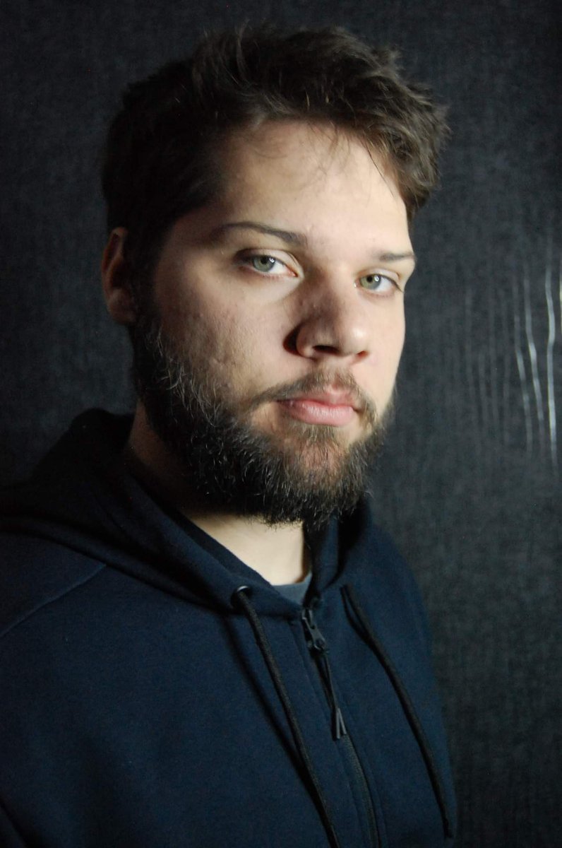 Some headshots I took for my other half the other day- feeling pretty proud of myself! 🤩