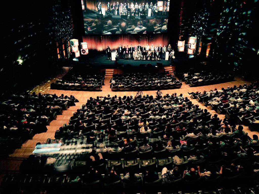 Je confirme !! Que de magnifiques souvenirs <a href="/OrangeHDF/">Orange Hauts-de-France</a> <a href="/Orange_France/">Orange France</a> . Des équipes engagées, compétentes pour nos clients et si attachantes ! Merci à vous tous ! 4 années de bonheur à vos côtés !