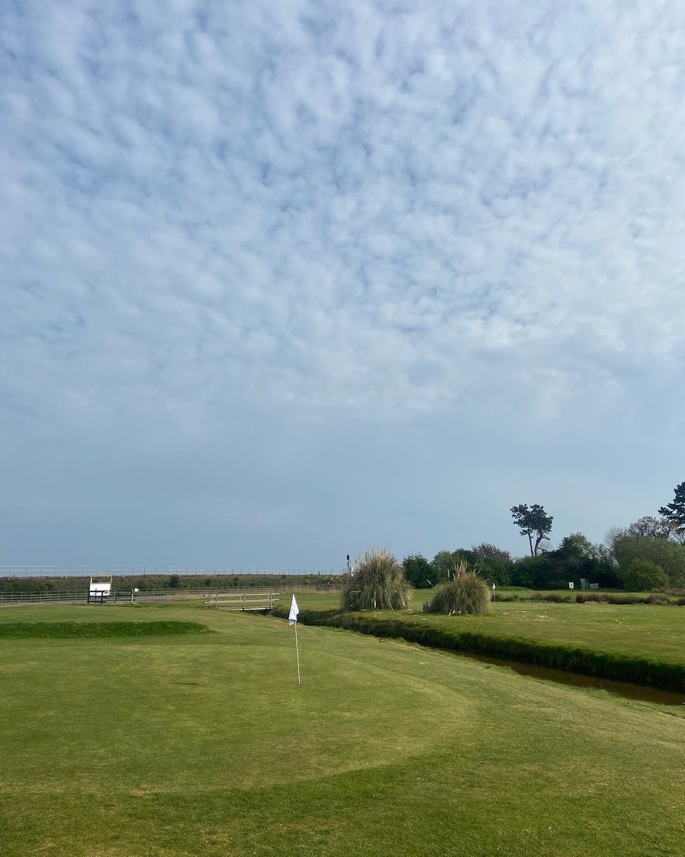 GolfStarcross's tweet photo. The course is looking fantastic after the recent dry spell and playing fast and firm like a mini links! We are open from 8am - 7pm everyday so why not come on down and test your skills?

9 holes just £7 club hire £3 and no need to book just turn up and play when you’re ready ⛳️🏌️‍♂️ https://t.co/zJ2j4CfAvq
