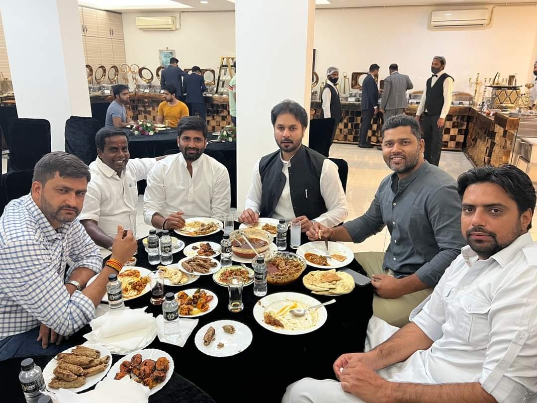AKY_INCMP's tweet photo. Thank you @AmanatUllah23 bhai for #Iftaar2022 https://t.co/rZQBkcZdUU