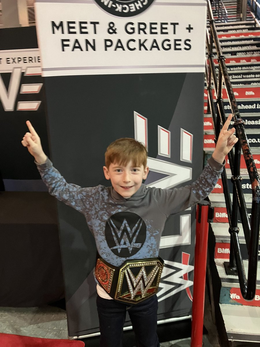 thefull10's tweet photo. Here comes the pain…. 🤛 
#WWENewcastle Rude Jude Gallagher https://t.co/xmj4u4ewIW