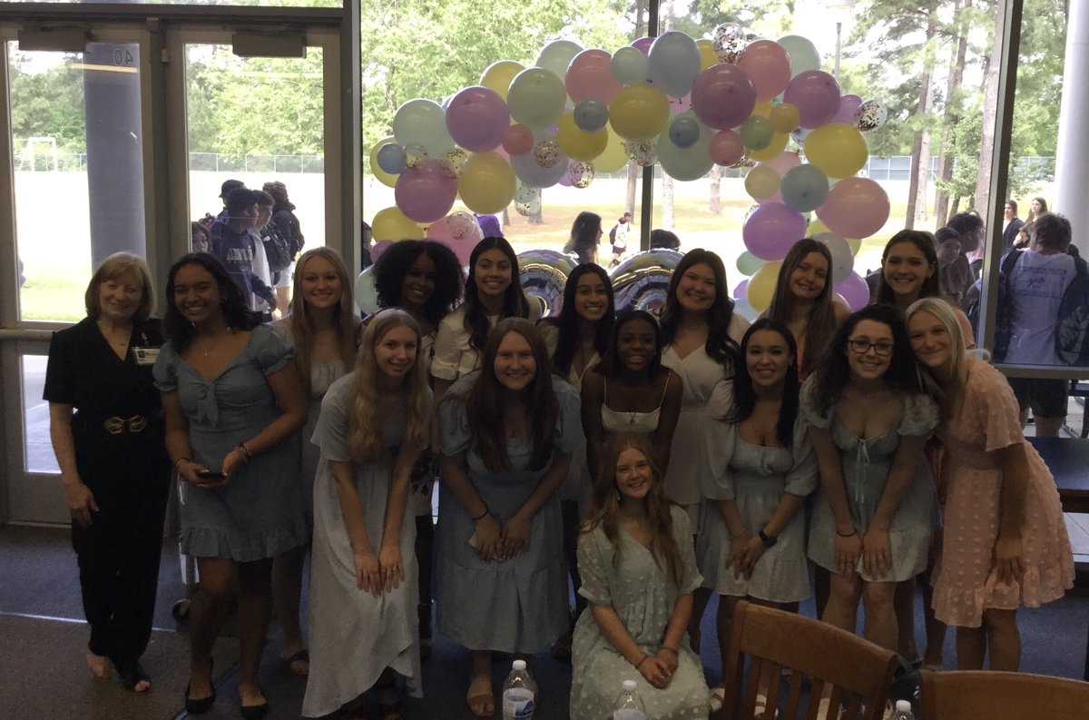 KCHSLibrary's tweet photo. Congratulations to the Class of 2035! Loved having the graduation ceremony for these future tigers in the library today.  @KleinCollins @KCCTE1 @KCHSLibrary @KCHS https://t.co/sVMHDR7eu0