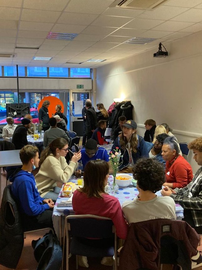 foresthill_cc's tweet photo. The Alpha Course started yesterday and there were 28 of us! What an encouraging start! We had a great time together. Come and join us on Wednesday, 7.45pm at Here For Good, Sydenham SE26 5EX
#Alpha #Alphacourse #AskAtAlpha #lifequestions #faith #meaningoflife #Sydenham #SE26 https://t.co/VtY5TTDnbO