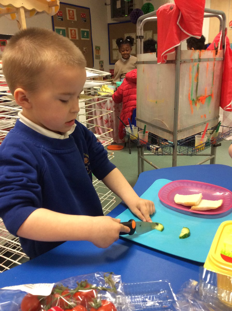 EYFS2stannes's tweet photo. Wow how fantastic are Alder class when using their fine motor skills to slice, chop and spread to make their friends delicious sandwiches! One of our favourite fillings was cucumber! What’s yours? https://t.co/oP9rdsZbaO