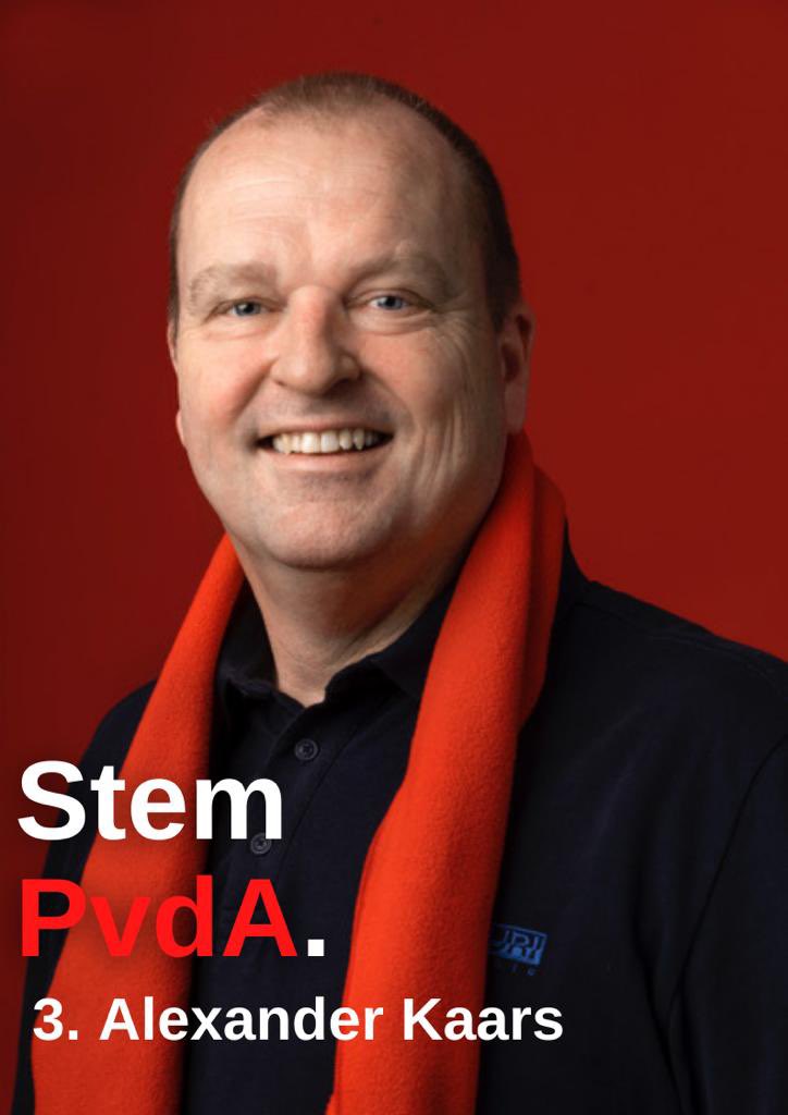 PvdAWaterland's tweet photo. Vanavond worden onze duo-raadsleden Alexander Kaars en Jelmer Stolk geïnstalleerd in de gemeenteraad @gem_waterland: gefeliciteerd en dank voor jullie inzet, succes! 🌹💪 #pvda #waterland https://t.co/9MZ5LgblAZ