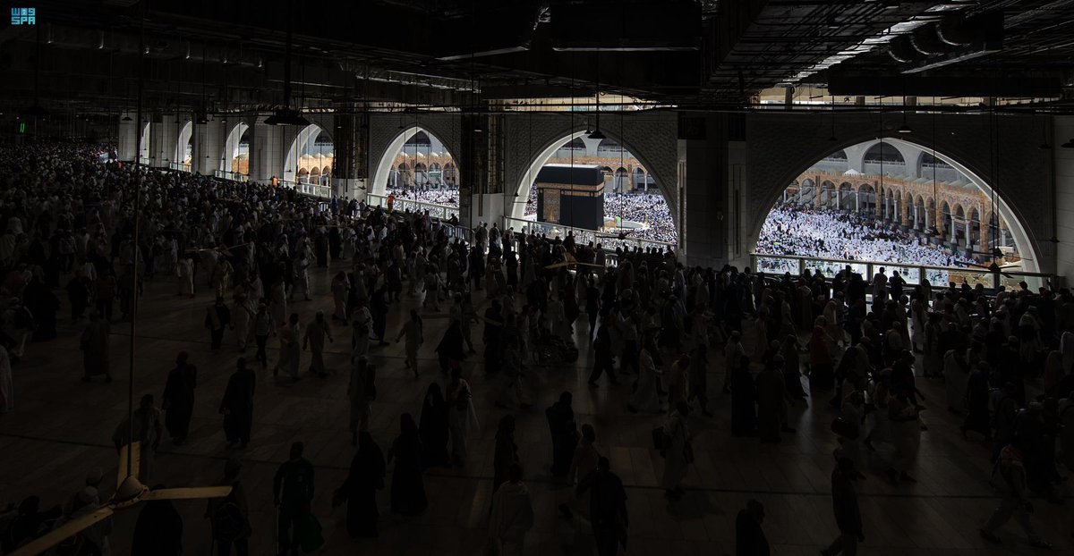 Spa_Eng's tweet photo. Scenes that portray the spirit of faith and tranquility in the Grand Holy Mosque on the day of the 27th of the Holy month of #Ramadan.
#SPAGOV https://t.co/tK08LxLHWo
