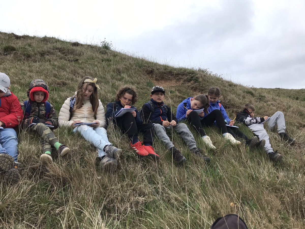 MrS_OLOS's tweet photo. What a fantastic start to the term!!! Our Geography trip to Filey was thoroughly enjoyed by all of the children, who spent time developing their field work skills creating sketches and learning about coastal features 🌊 🌍 🗺 https://t.co/TVHF2cVRvX