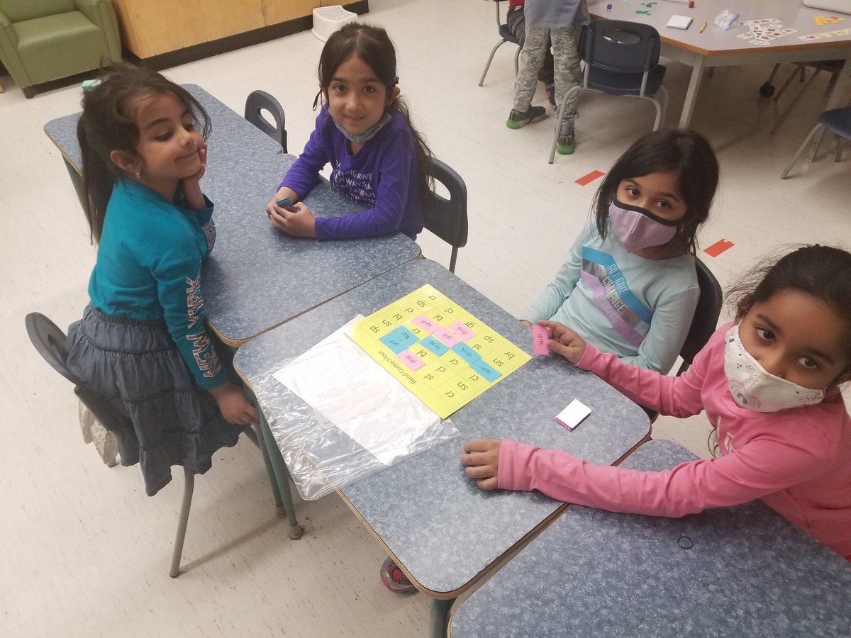 DHSCotton's tweet photo. During Harkness Hour this week, grade ones have been working on reading words with initial L blends. We practiced with some games and activities. @DHSEngelman #wearecbe #dhscbe https://t.co/2StuY6OOGd