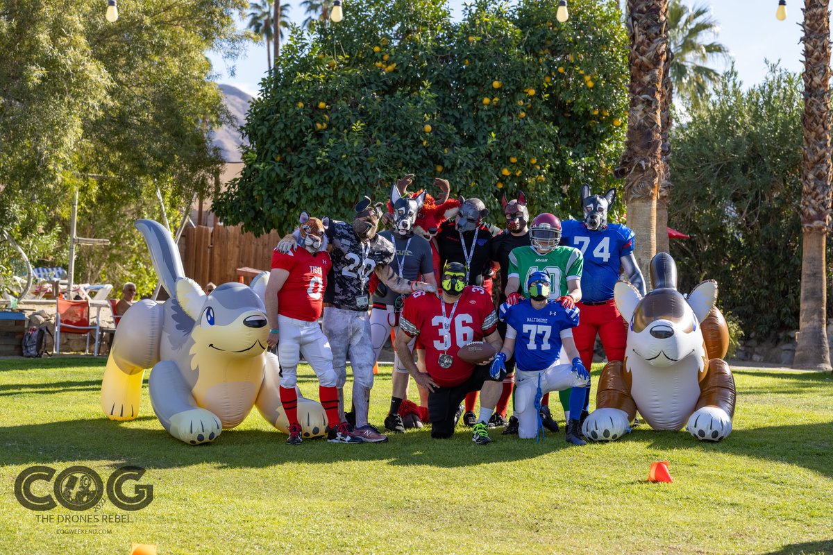 Bouncerthepup's tweet photo. Taking playing fetch to the next level
at #cog2022
@HoundSpike @bengal0 @NutsUnderABuck @WagsThePup @UrsusAD @PupHusky @puphubble @Infernowolf10
šø: @RubberHandler https://t.co/jI0RMMwuCH