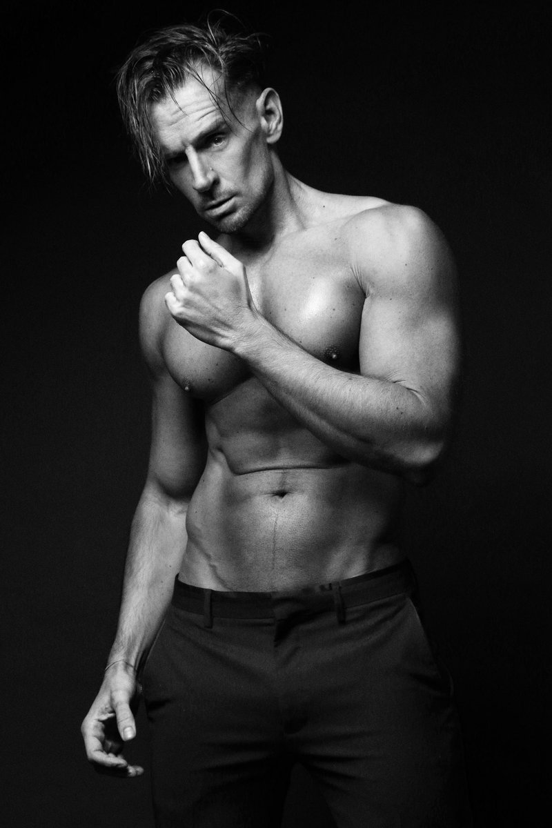 Some new shots from the amazing <a href="/Npshotme/">Nikpate.com</a>