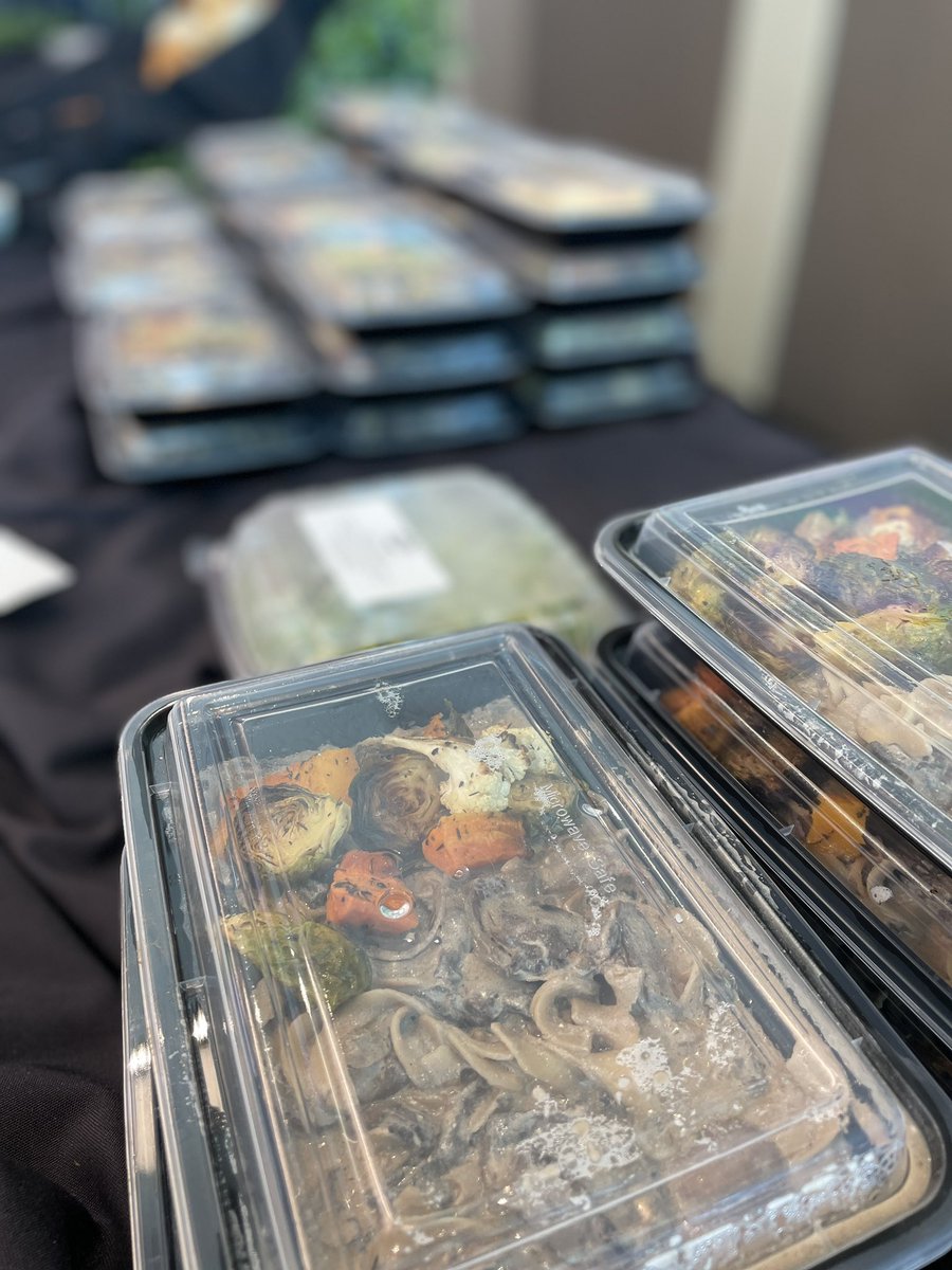 EHCMA's tweet image. Thank you, @cityviewcater, for the delicious lunch! 

Let’s vote: Tres Leches or Tiramisu? 

#crisiscommunications #Workshop2022