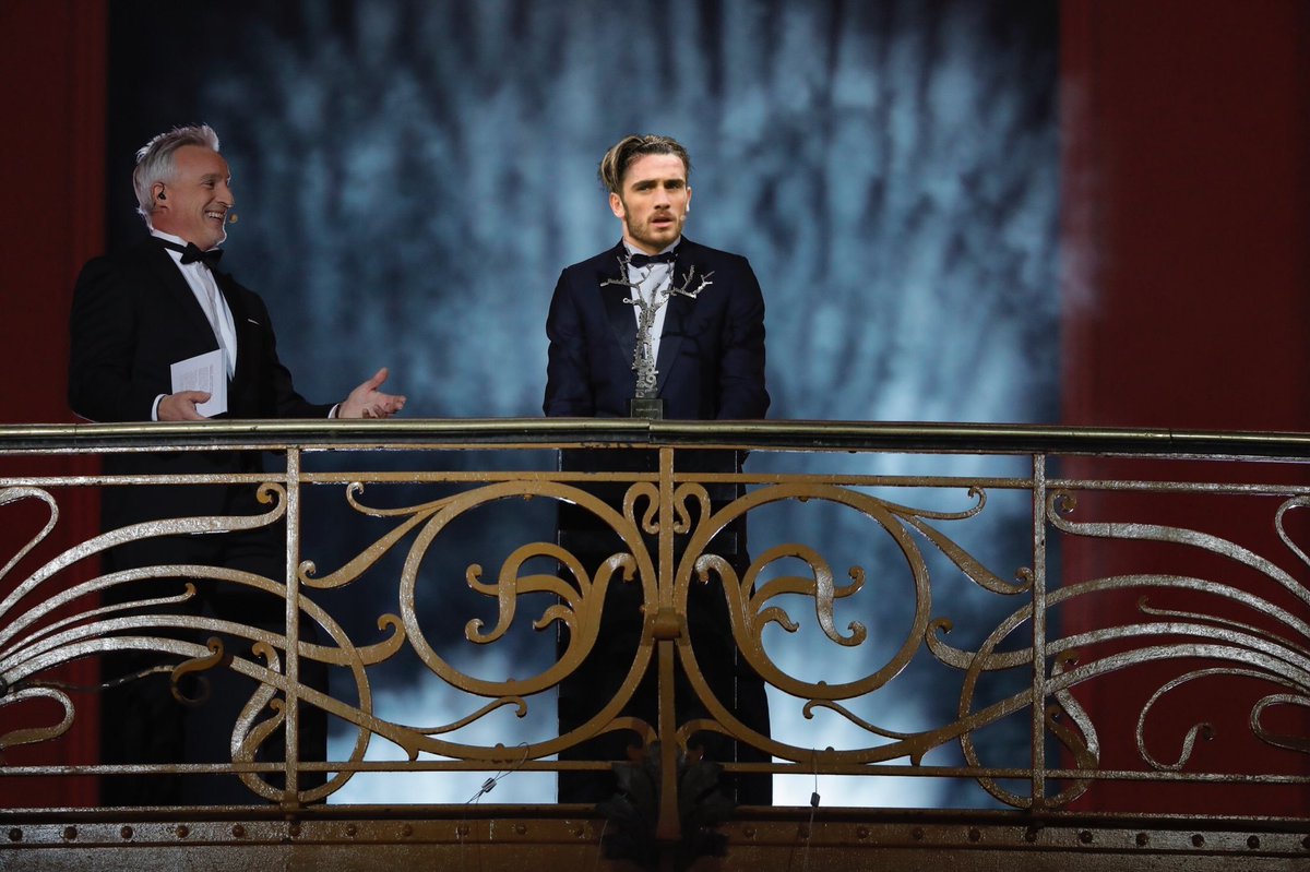 Our Mexican lion, a more than deserved award!!

congratulations <a href="/UJoeMarquez/">Joe Márquez</a>