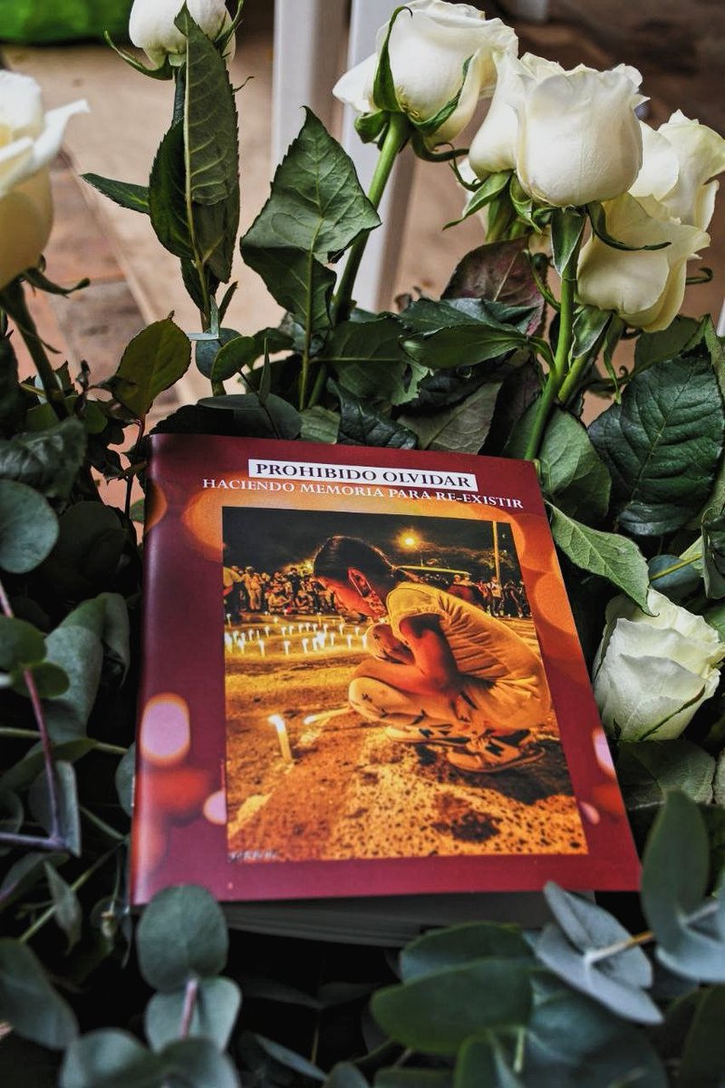 La jornada de conmemoración del 28A en la ciudad de Cali ha transcurrido con fuerza y dignidad, la Casa de la Memoria y la Olla Rodante están desde temprano haciendo memoria y celebrando esta fecha en la que Colombia despertó.
#HagamosMemoria
#28Abril
#EstallidoSocial