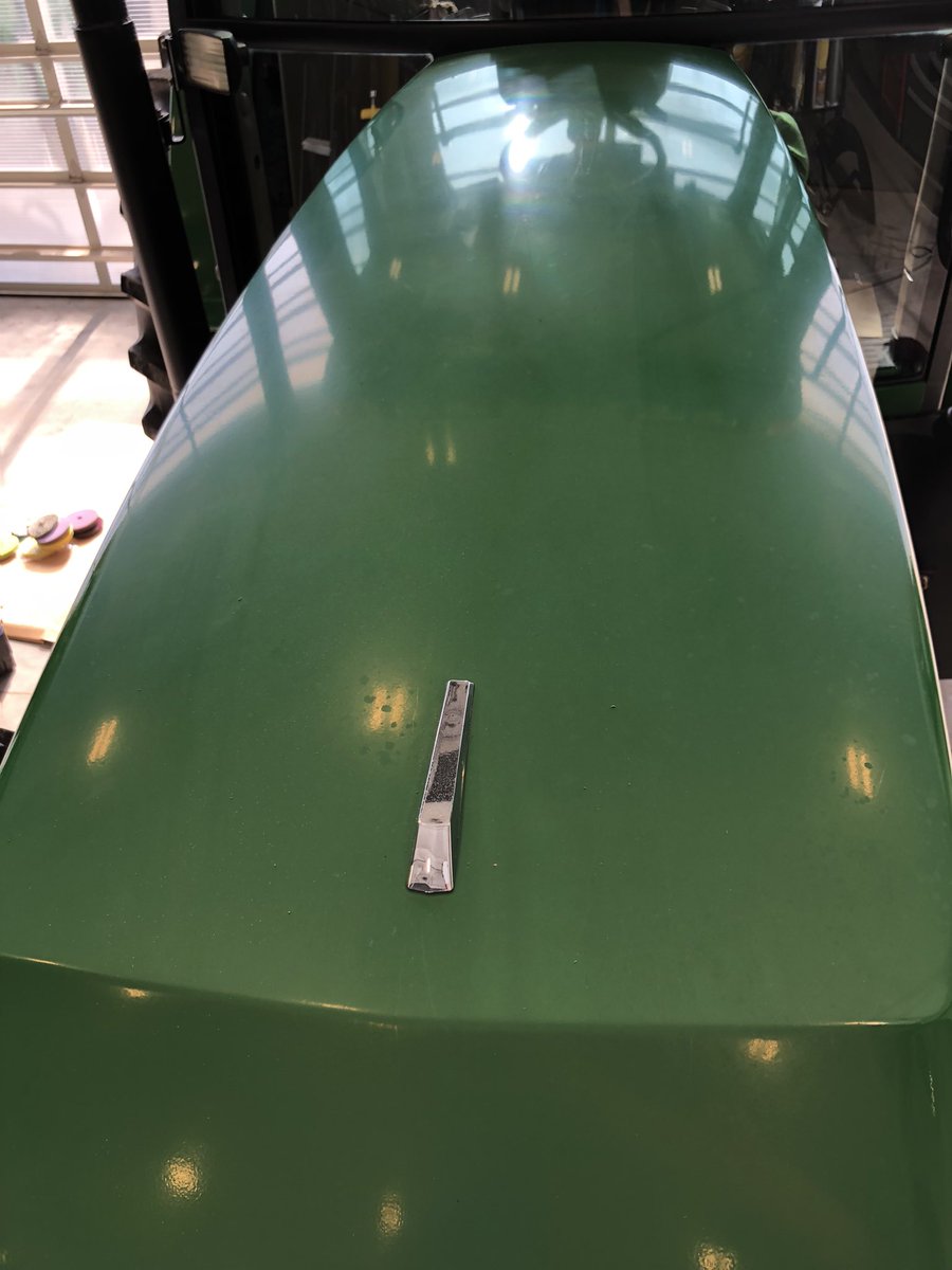 PDetailteam's tweet photo. Another day in listowel, cleaning up a beautiful 7410 and an R4038. More photos to come! #detailing #johndeere #feynlab #3Ddetailing https://t.co/nru7iKiO2P