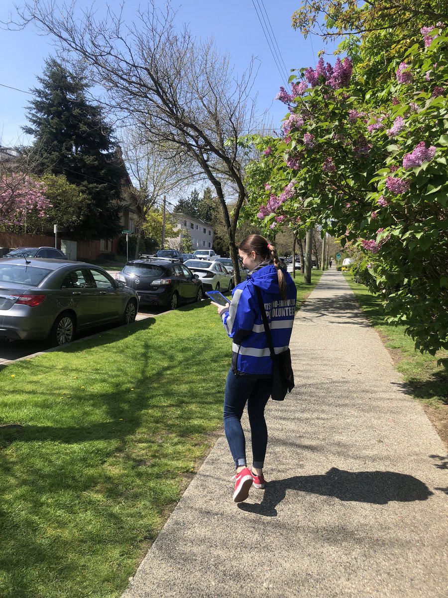 KitsFairCPC's tweet image. Another beautiful day for our foot patrol team! 🌞🌸 We are continuing to focus on #AutoCrime education and prevention throughout April to help support @icbc  and @IMPACTautocrime  auto crime awareness initiative. Let’s continue to work together to #LockOutAutoCrime 🚗🔒