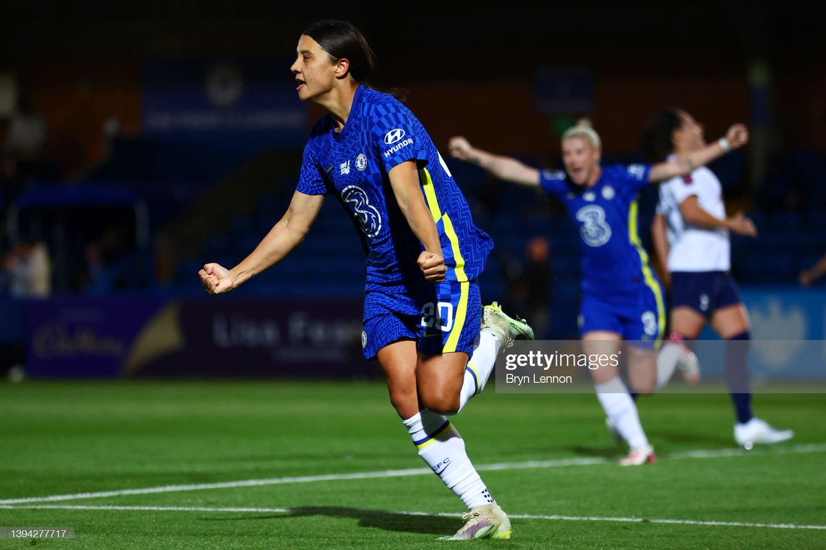 CFCWdaily's tweet photo. WSL Goals this season
Sam kerr= 18 goals🐐

Miedema + Stina = 16⚽️
Hemp+ Stanway+ white= 16⚽️
Mead + Kim= 15⚽️
Russo+Ella= 15⚽️
Everton= 15⚽️
Birmigham= 14⚽️
Aston villa= 13⚽️
Leicester= 14⚽️

Sam isn't human! not only outscoring duo and trios but also outscoring clubs🤯
#CFCW https://t.co/qHzc4ZsEPI