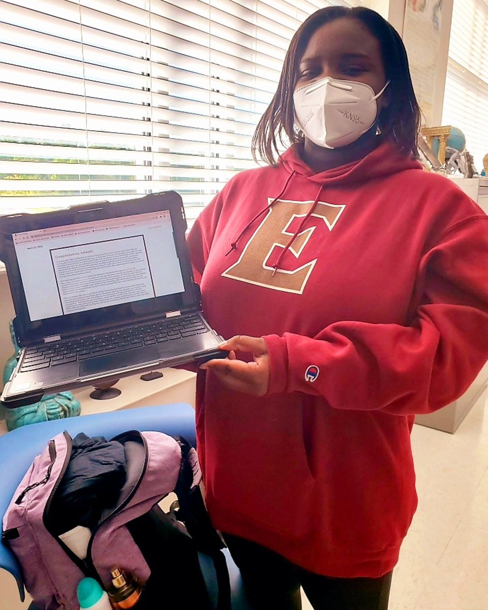 cwaters211's tweet photo. Teachers don't always get the opportunity to witness the long-term extent of their efforts, but when your student thanks you for playing an essential role in their success, it leaves one speechless! #ProudTeacherMoment @ElonOdyssey Program #PhoenixRising 🔥 #ElonMEd 📚 #ElonEd 🍎 https://t.co/z6M7R9nUE5