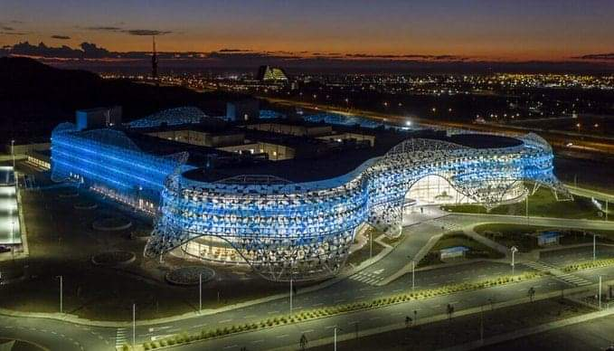 Noooo, no es un casino de Meame. Ni estadio de fútbol de katar
Es el Hospital Central Dr. Ramón Carrillo de San Luis y lo hizo el peronismo (Rodríguez Saa)