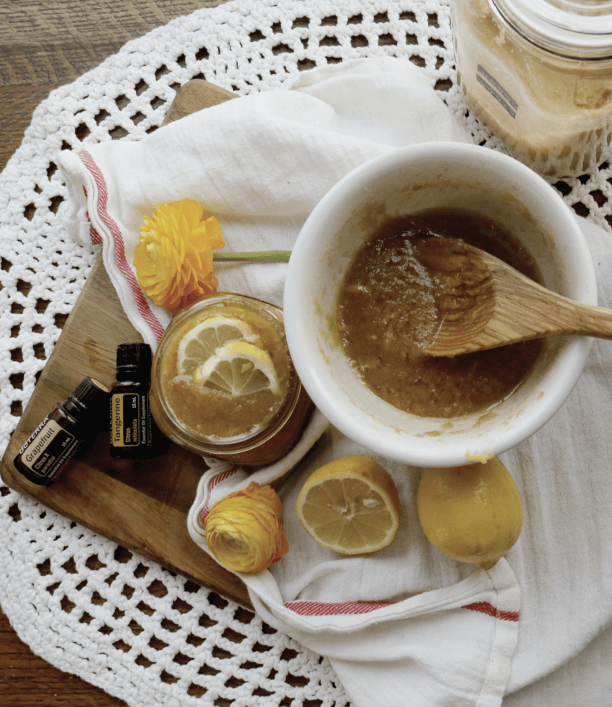 willowsagemag's tweet photo. Wonderful for your body, hands, and feet, this citrus scrub will rejuvenate your spirit to help you celebrate springtime! Find the recipe on our blog at: https://t.co/I1kVWjnWgn 🧡 

Recipe by Kayla Lobermeier https://t.co/zFd7F4EzgW