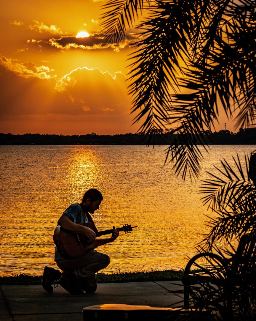 VISITFLORIDA's tweet photo. A view worth singing about. #LoveFL

📷 IG: majkamedia
📍: Grantham Pointe - Mount Dora https://t.co/3WMjW8sqAm