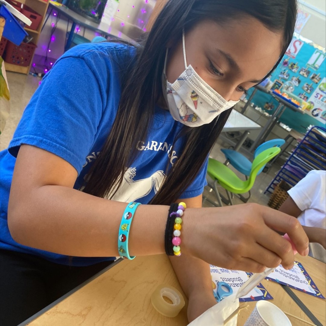 PeninsulaFamily's tweet photo. Our school age children are up to STEM from the Start projects again! This time they take on the Umbrella STEAM challenge. The kids had so much fun! #STEMfromtheStart #STEAM #earlychildhood #bayarea https://t.co/hWS9AIBuzc