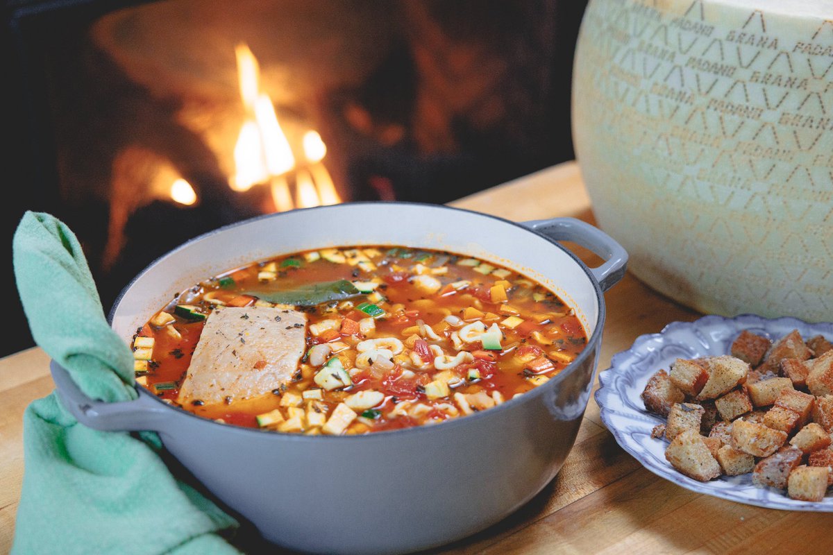 ChefChuckHughes's tweet photo. Try this hearty soup, complete with beans, mirepoix, tomatoes and @GranaPadanoDOP cheese croutons.

📝↘️ https://t.co/bOh7LmlKqj

Essayez cette soupe faite de haricots, de mirepoix, de tomates et de croûtons de fromage @GranaPadanoDOP 

#iconsofeuropeantaste #GranaPadanoPDO #ad https://t.co/73AT3Qz4JZ