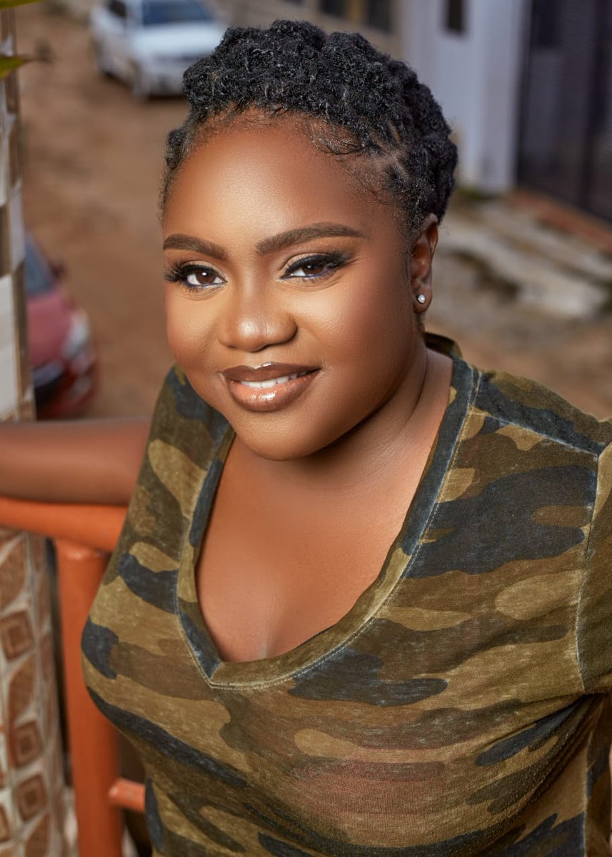 GhArmyLadiesFc's tweet photo. We are delighted to announce that our Physiotherapist have been elevated to her next higher rank... The Management and Players of the Club wishes you well in your new appointment...

Congratulations Flt Lt Afenor AJ Sefakor Danku 👊 https://t.co/DmwwMkTtOx