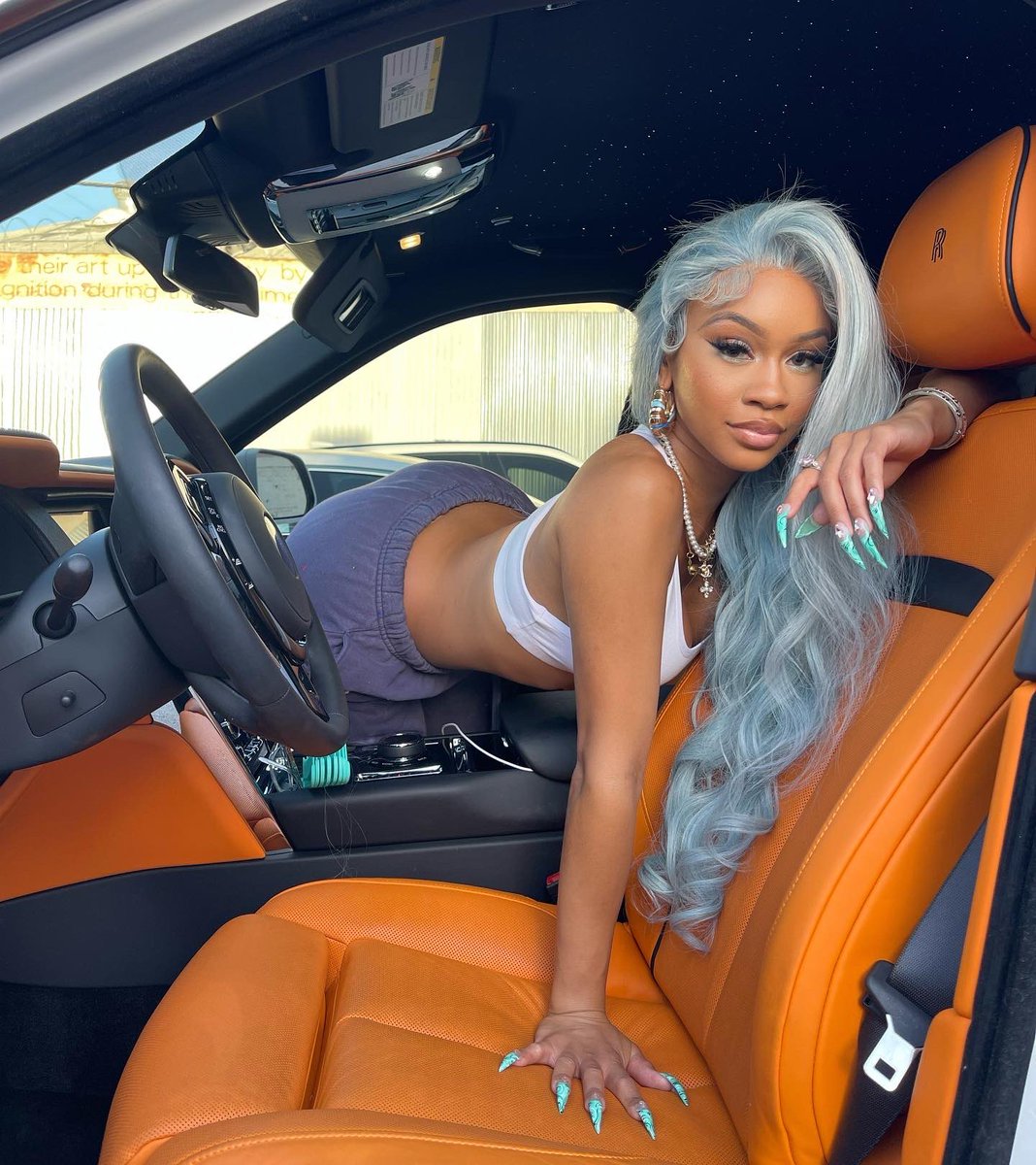 galactamelanin's tweet photo. saweetie 😍 https://t.co/FdFqnjmnO9