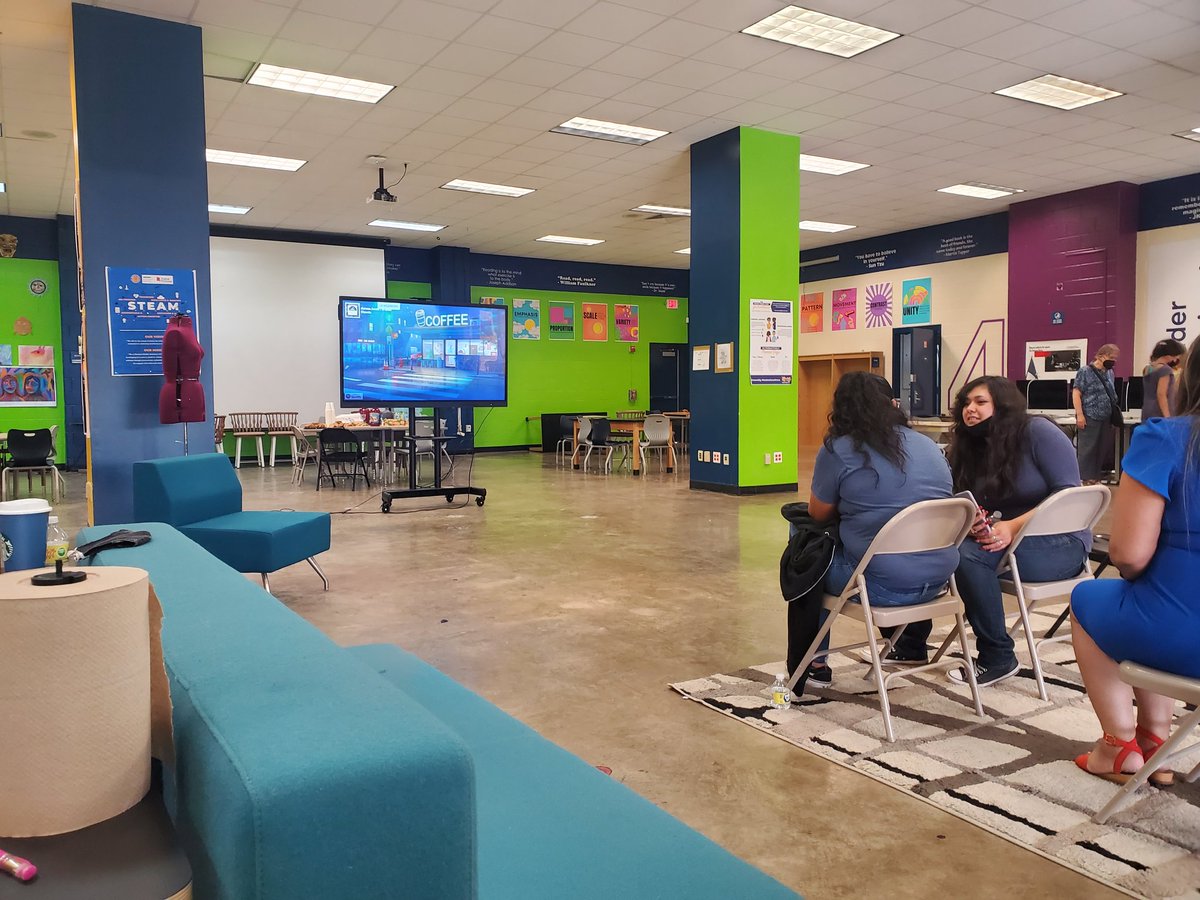FineMagnet's tweet photo. Mr. Davis's Fashion Design class in collaboration with Hopestone's sewing, and Photography classes showcasing scholars creations!
@MMAFA_HISD @FineMagnet @DrQMil #mmafa #catamounts https://t.co/UeVSHq9PtS