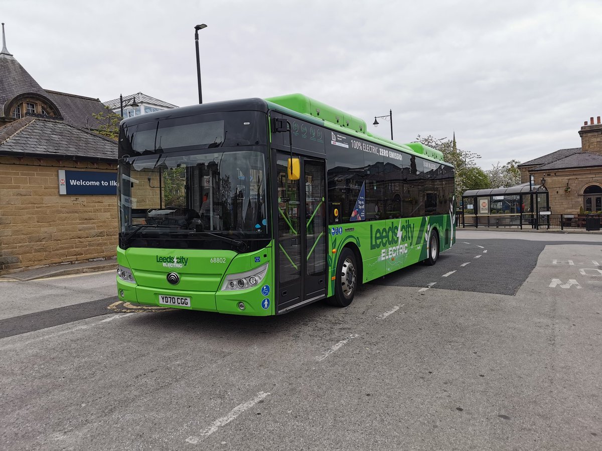 tjbantam's tweet photo. Unexpected visitor to #Ilkley Bus Station yesterday, @FirstWestYorks Yutong electric single decker YD70CGG... https://t.co/ySU5f4kP5h