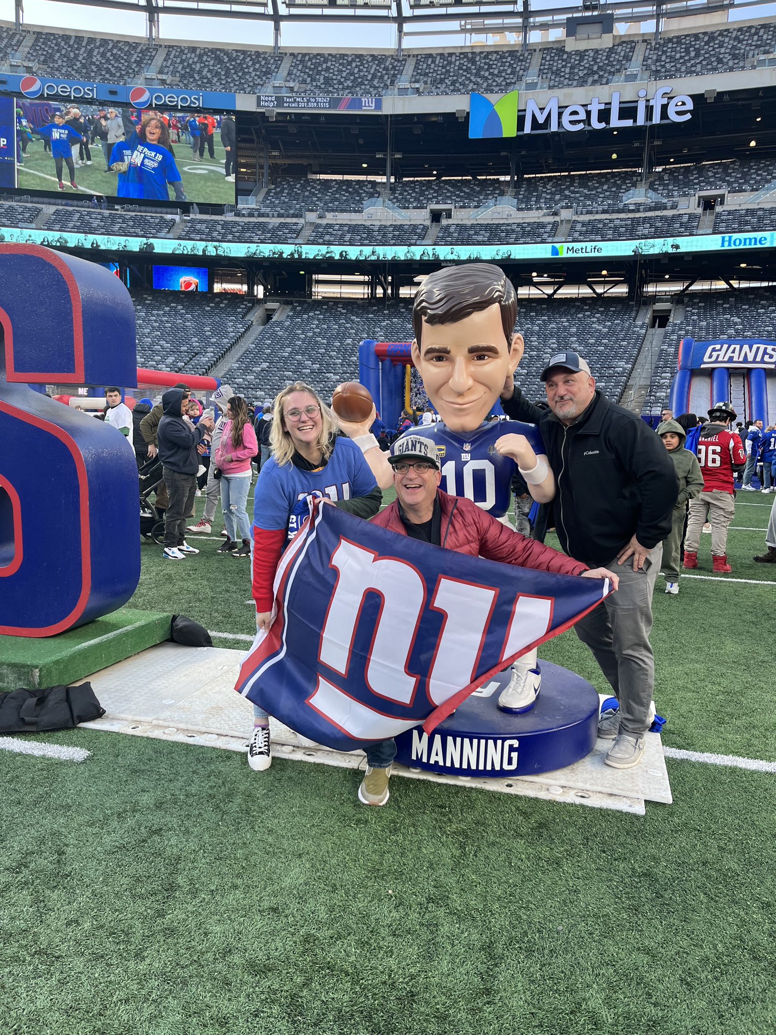 MetLife Stadium on Twitter "Draft party fun for nyjets and Giants