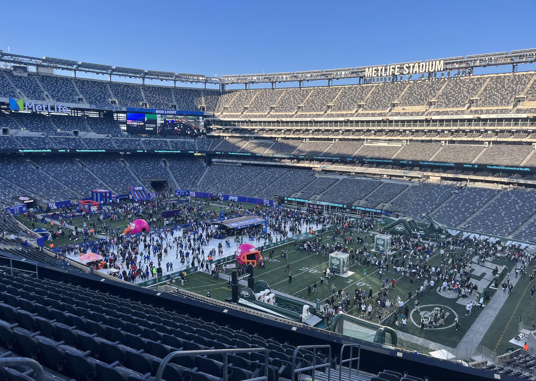 MetLife Stadium on Twitter "Draft party fun for nyjets and Giants