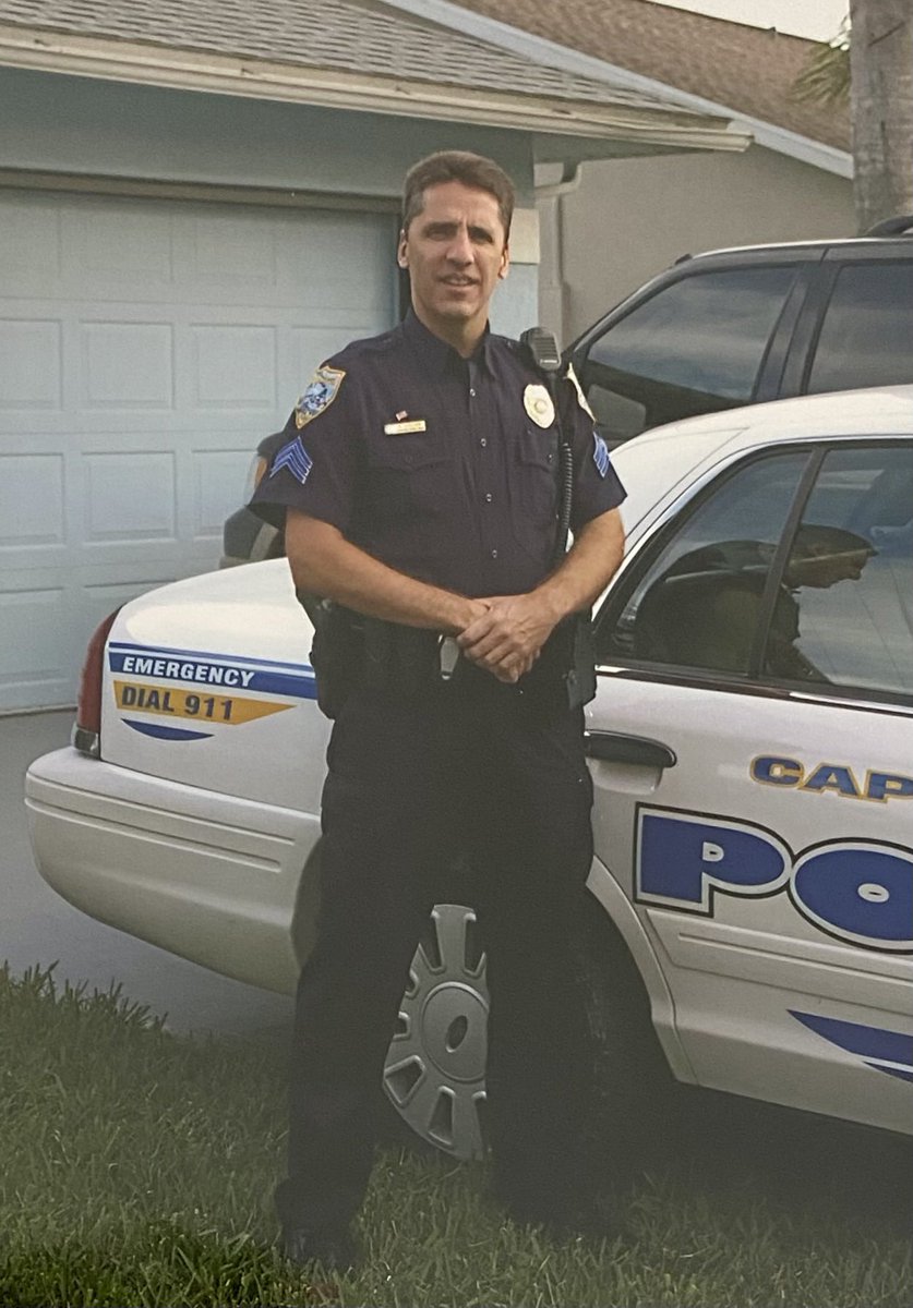 CapeFop's tweet photo. Today is one of our members last day of work at the @CapePD as he is retiring after 30 years of law enforcement service. Bennett Walker # 9403, was also the FOP Lodge 33 President from 2013-2017.

Congratulations Bennett on a great career! #ConnectingWhileProtecting https://t.co/lunVTIhT9c