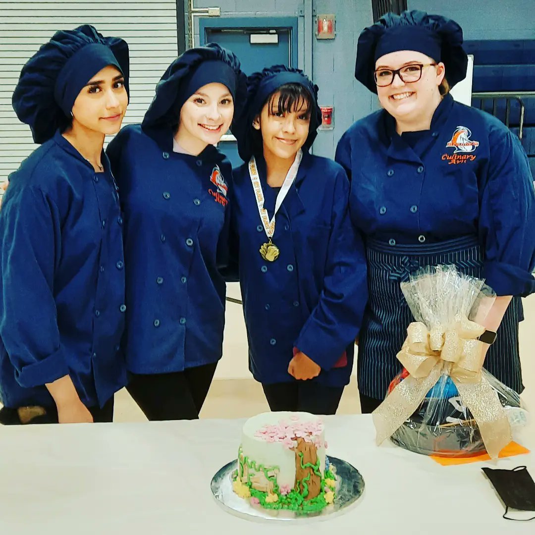 BroncoCulinary's tweet photo. 1st place in single tier cake decorating!!! Congrats to Rory Avila, 11th grader, who made her cherry blossom cake look easy! All 4 girls worked so hard, I am so proud of their perseverance and dedication. Thanks @nisd_cte &amp; @OCCulinaryArts for a great event! https://t.co/r7p3PMN7v3