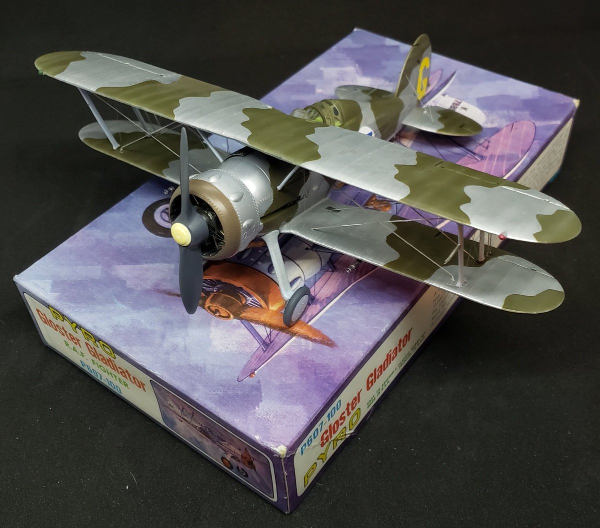 BadModelingCat's tweet image. Pyro Gloster Gladiator