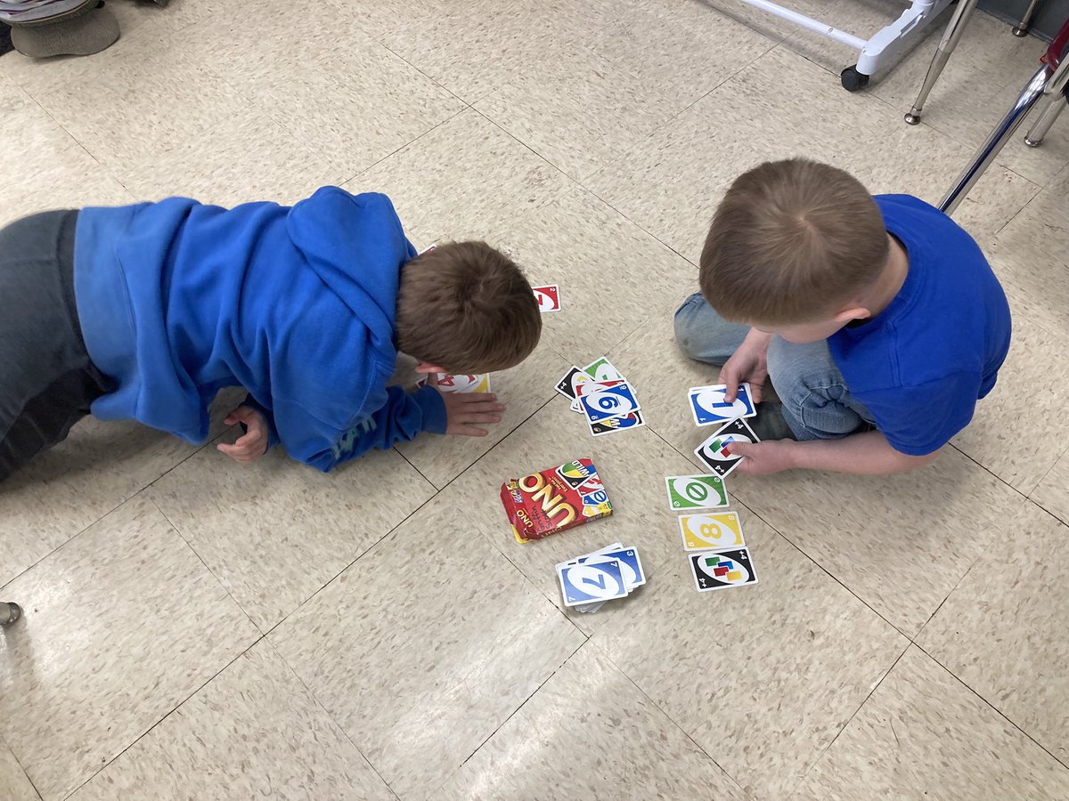 MrsWellmanKDG's tweet photo. Letter G=Game Day! We had a blast! The kids took turns, shared, and were good sports! #WDpride https://t.co/9Gfm2NFbVG