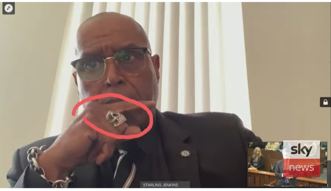 How to say you're in #TeamJohnnyDepp in court without actually saying you're in team Johnny depp in court 🤣😅🏴‍☠️☠ #JohnnyDepp #JohnnyDeppAmberHeardTrial