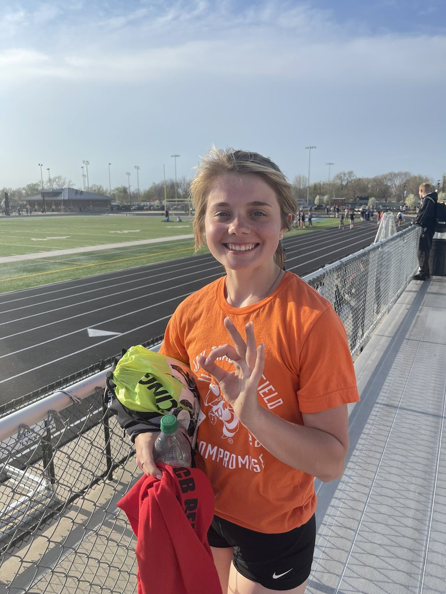 CBTJgirlstrack's tweet photo. CB Relays were great! Top spots were Shaeley 3rd in the long jump, Ali 4th in the 400 hurdles, and the winning 4x4 team of Lexi to Rylee to Shaeley to Makena. https://t.co/V7SPwF3TgP