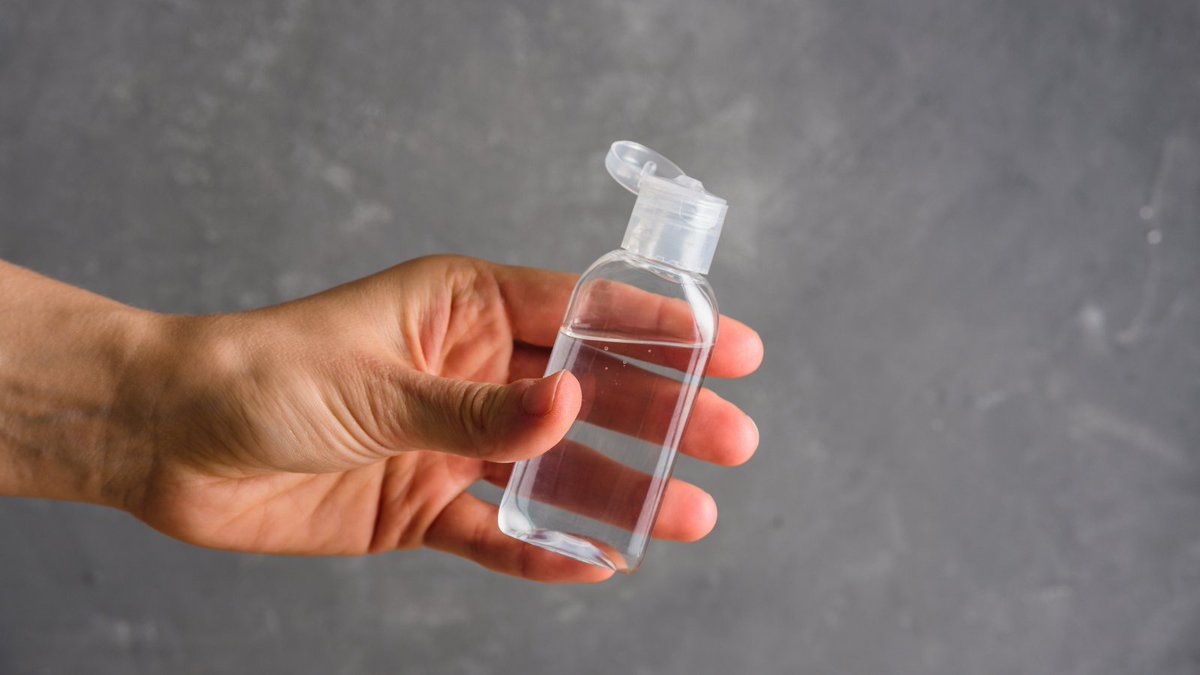 I'm sure we have all accumulated a good amount of hand sanitizer over the last 2 years. Here are some ways you can unconventionally use hand sanitizer. 

✨Clean your phone 
✨Clean glasses/sunglasses 
✨Give your whiteboard a good clean 
✨Shine up stainless steel