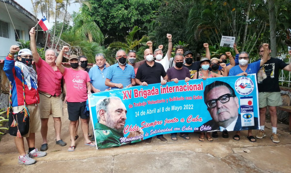 GHNordelo5's tweet photo. En el campamento internacional Julio Antonio Mella compartimos con hermanos de varios países que nos visitan. #Cuba #1Mayo #CubaViveYTrabaja #CDRCuba #SomosDelBarrio https://t.co/goRxrqTf6P