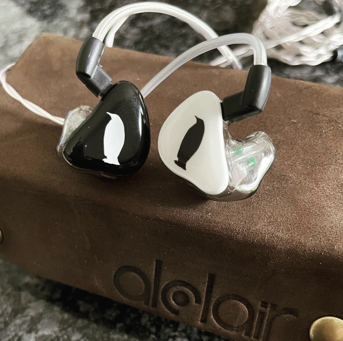 AlclairAudio's tweet photo. Nothing like some custom artwork to make your ESMs look as good as they sound!
Thanks for the pic @thebanksnelson!
#alclair #livealclair #inearmonitors #custominears #ciem #iems #alclairfamily https://t.co/i8gtSwatrf