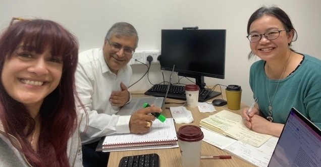 Founders of The People Skills Course <a href="/Zeenat_Noorani/">Zeenat Noorani Mindset & Wellbeing Coach</a>  and <a href="/cmsharma/">Chandra Sharma</a> planning their 'Taster' sessions with the help of <a href="/TerataiVA/">Lilian Lee</a>. Limited places so book your space here eventbrite.co.uk/e/your-communi… #thepeopleskillscourse #skillswithpeople <a href="/BromLibraries/">Bromley Libraries</a>