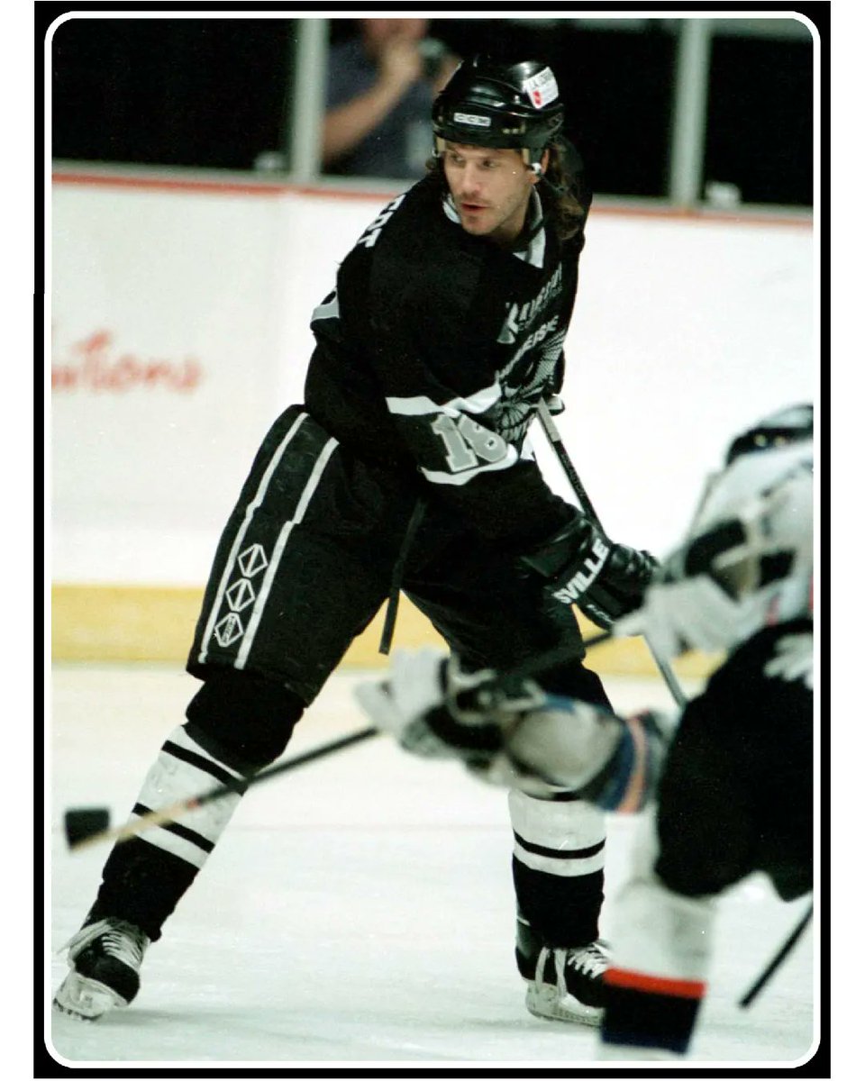 OldTimeHockeyUK's tweet photo. #OldTimeHockeyUK Player of the day.
Oh brother - let's keep it in the family!
The elder of two Canadian import brothers, this young man spent 13 seasons here in the UK and iced for 6 different #IceHockey teams.

Image:  Mike Smith https://t.co/D6CT97Rdwz