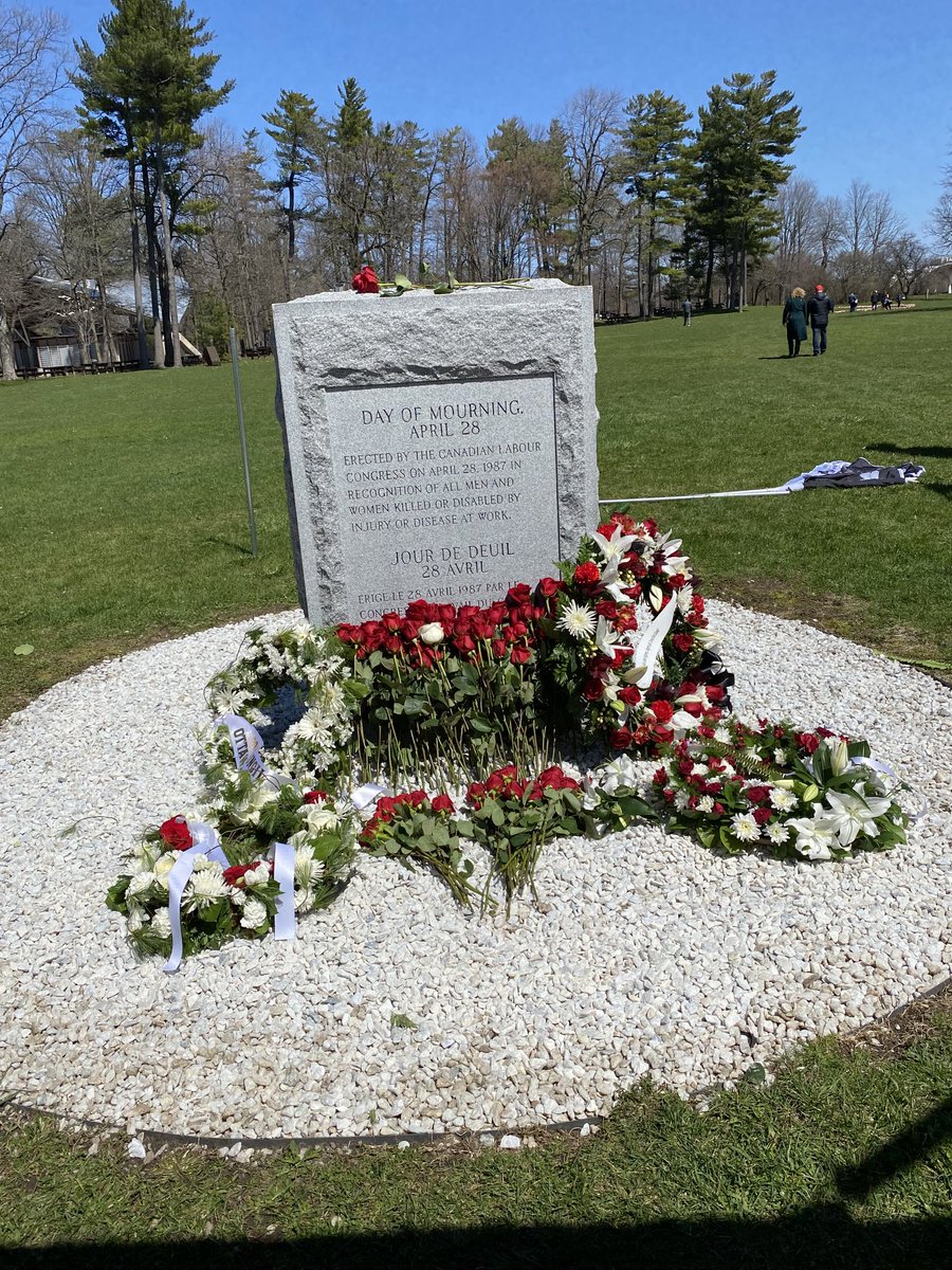 Today is National Day of Mourning 4 workers killed, injured on the job. Take a moment to think abt them, those who died in Heron Rd bridge collapse, Westray mine, most recently Eastway Tank. Health&amp;Safety laws must be enforced and violators prosecuted thru Westray Law. #canlab